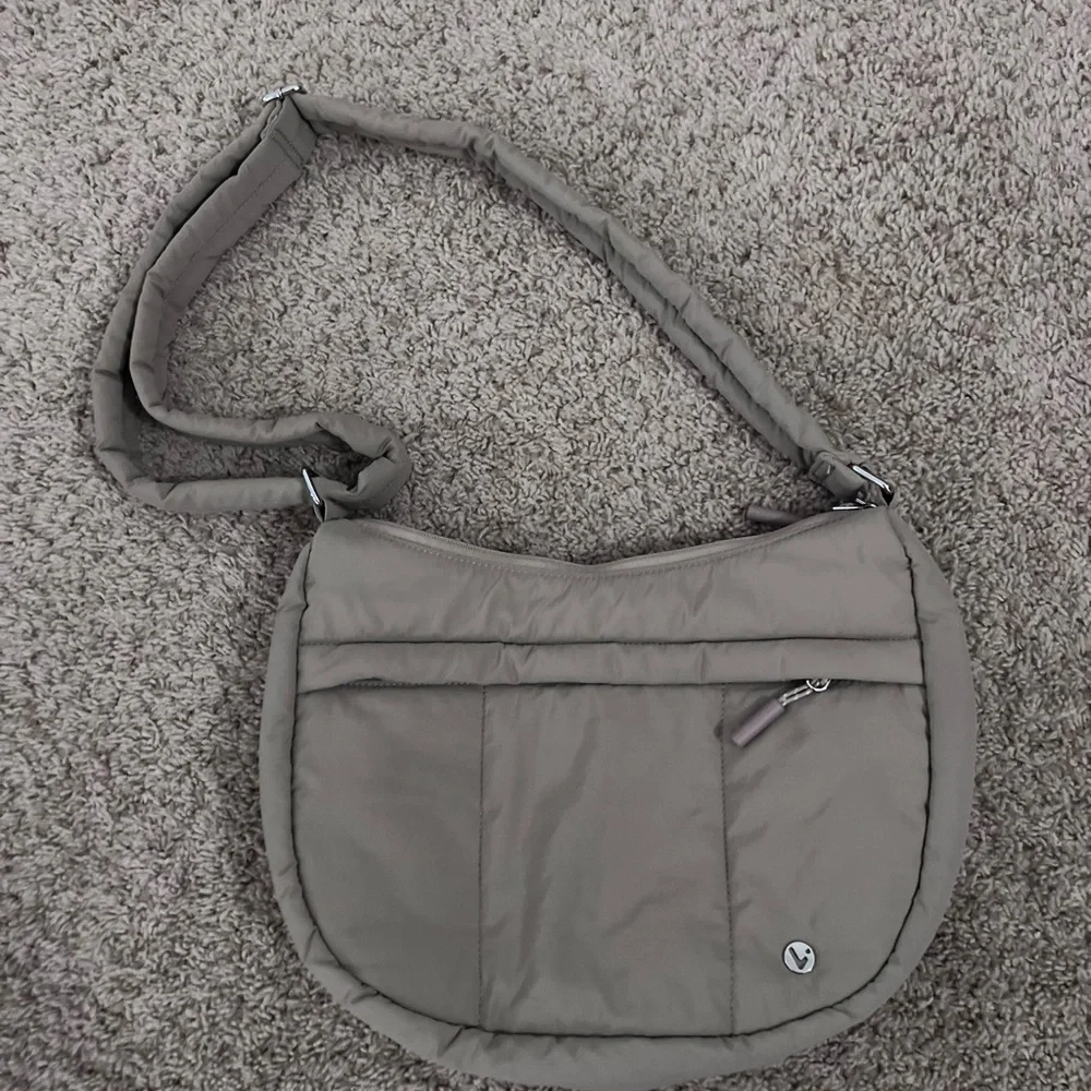 Women's Taupe Hobo Shoulder Bag - Lightweight Everyday Style